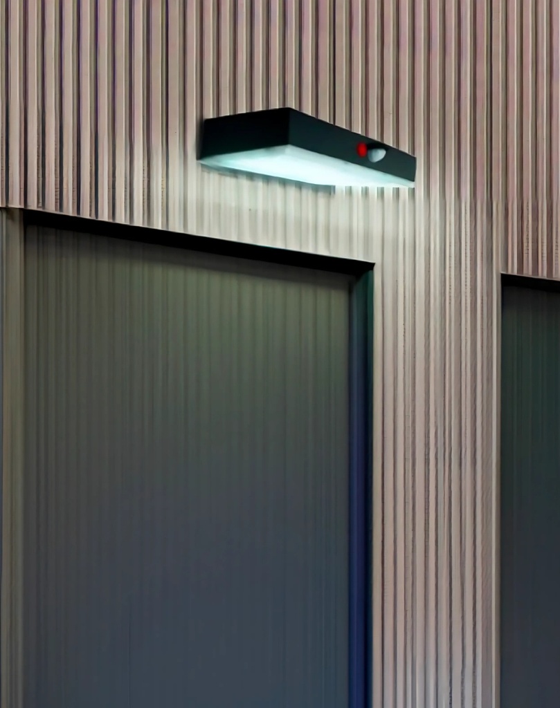 GEO - LUMINARIO ARBOTANTE  SOLAR GRIS  6W BF