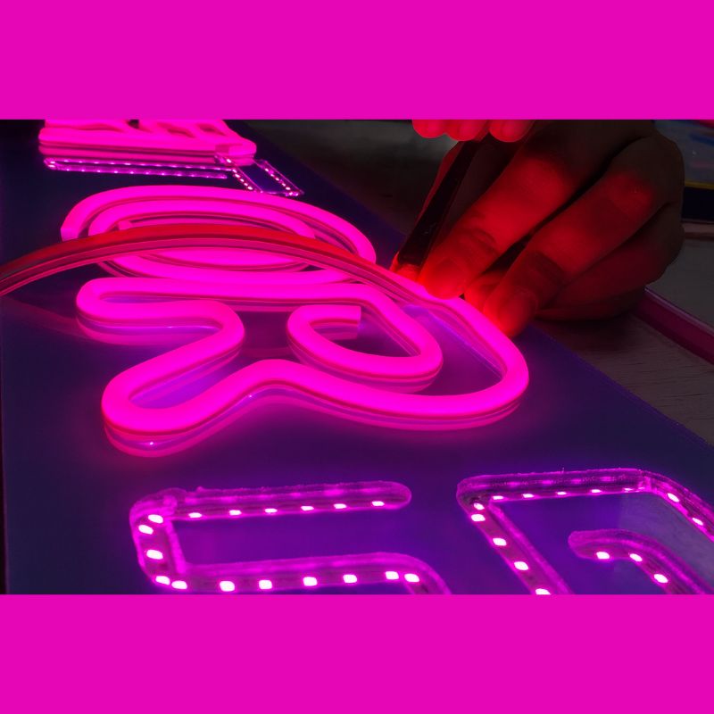 GX- TIRA NEON 2da GEN 12V 120L/M 1M 6MM ROSA